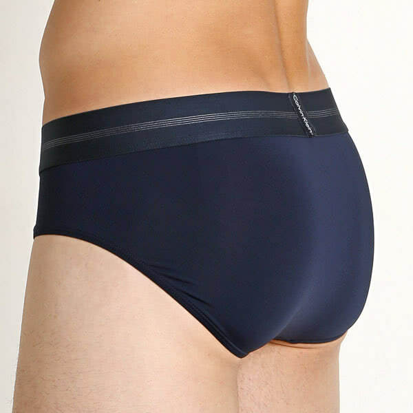 กางเกงใน Calvin Klein Focused Fit Micro Hip Briefs