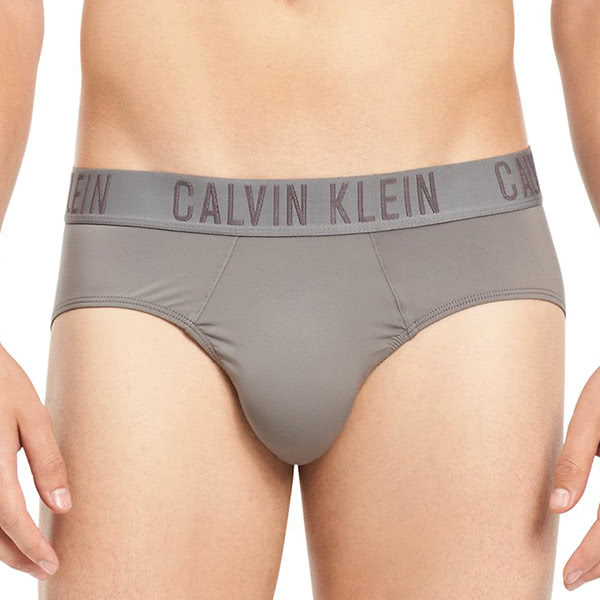 กางเกงใน Calvin Klein Black Micro Hip Briefs NB1303 - MorchStore.com