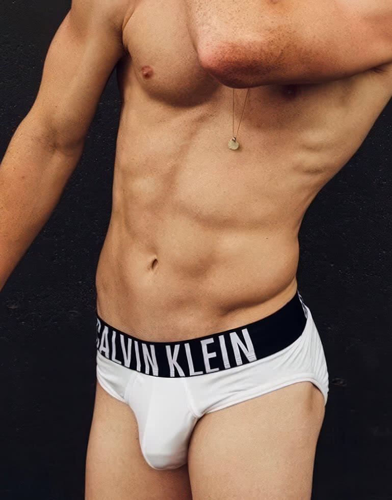 กางเกงใน Calvin Klein Intense Power Micro Hip Briefs 3 Packs NB3610