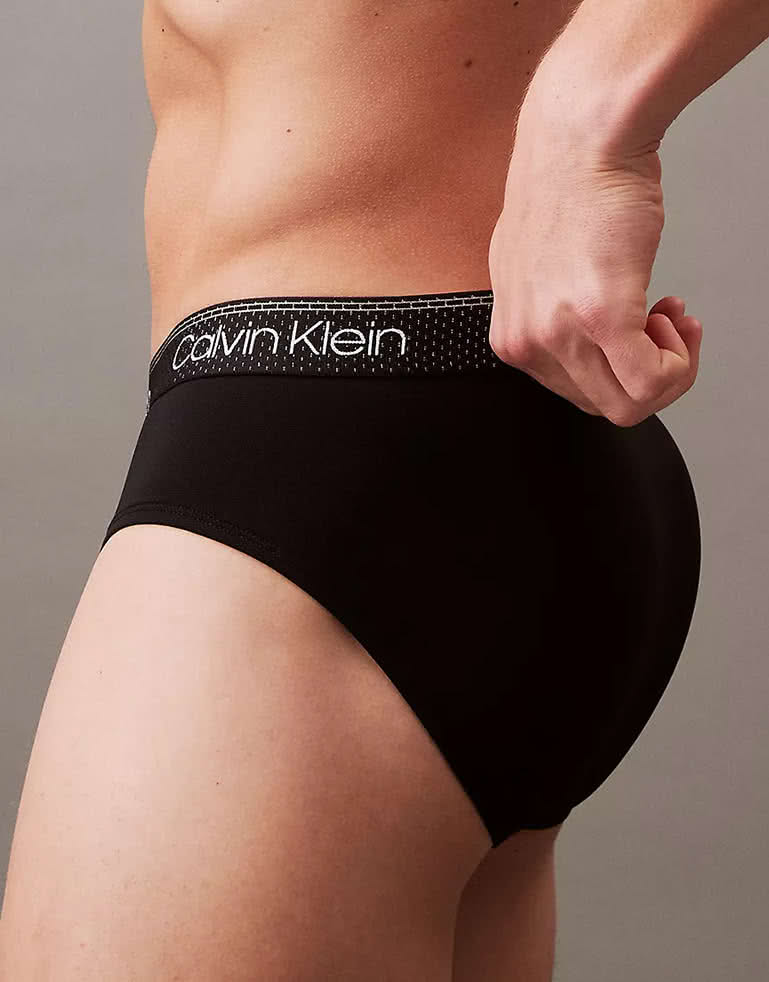 กางเกงใน Calvin Klein Micro Stretch Cooling Hip Briefs NB3806