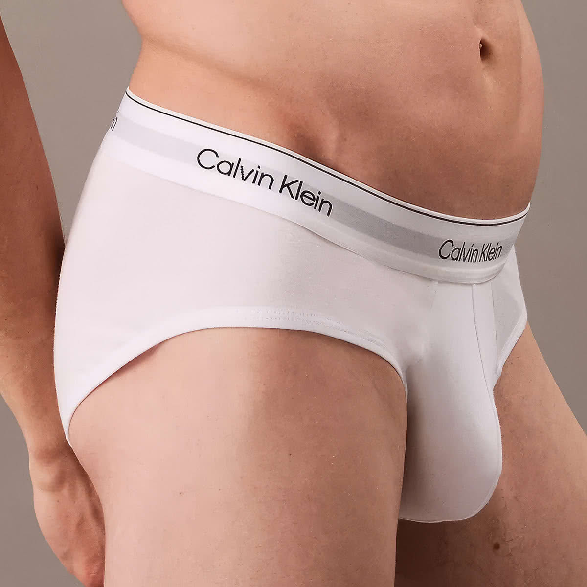 กางเกงใน Calvin Klein Modern Cotton Stretch Hip Briefs 3 Packs NB3962 สีขาว