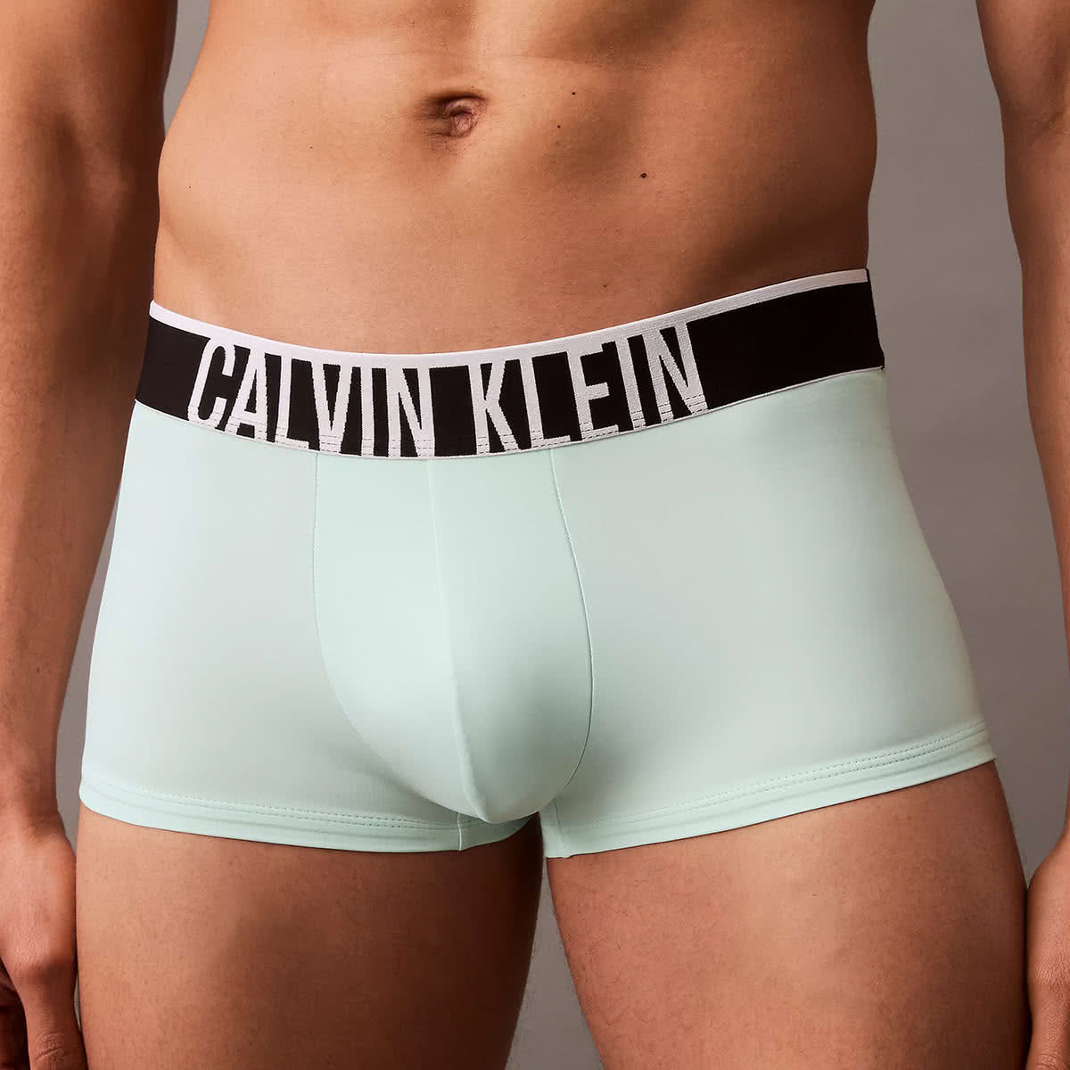 กางเกงใน Calvin Klein Intense Power Ultra Cooling Micro Low Rise Trunk NB3836