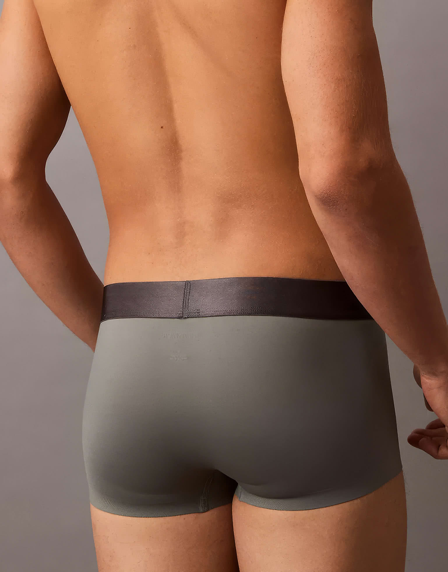 กางเกงใน Calvin Klein Brushed Micro Stretch Low Rise Trunk NB4127