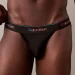 ดำ (Black)